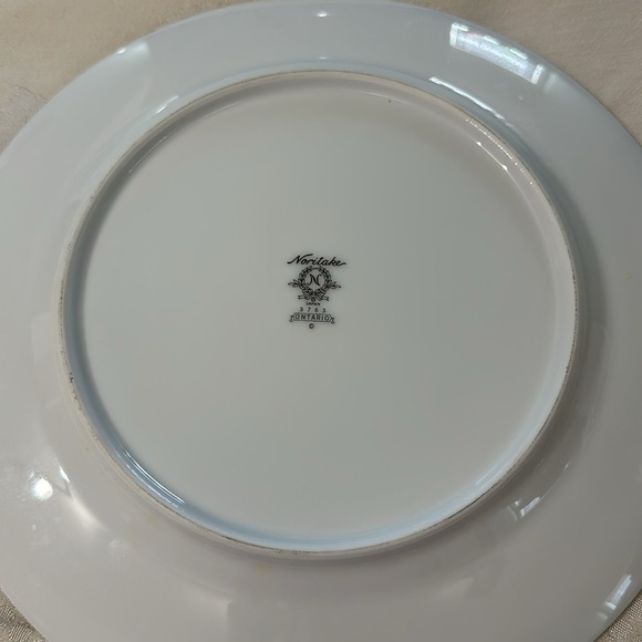 Noritake Ontario China ~ ONE 4-Piece Place Setting - Picture 4 of 11
